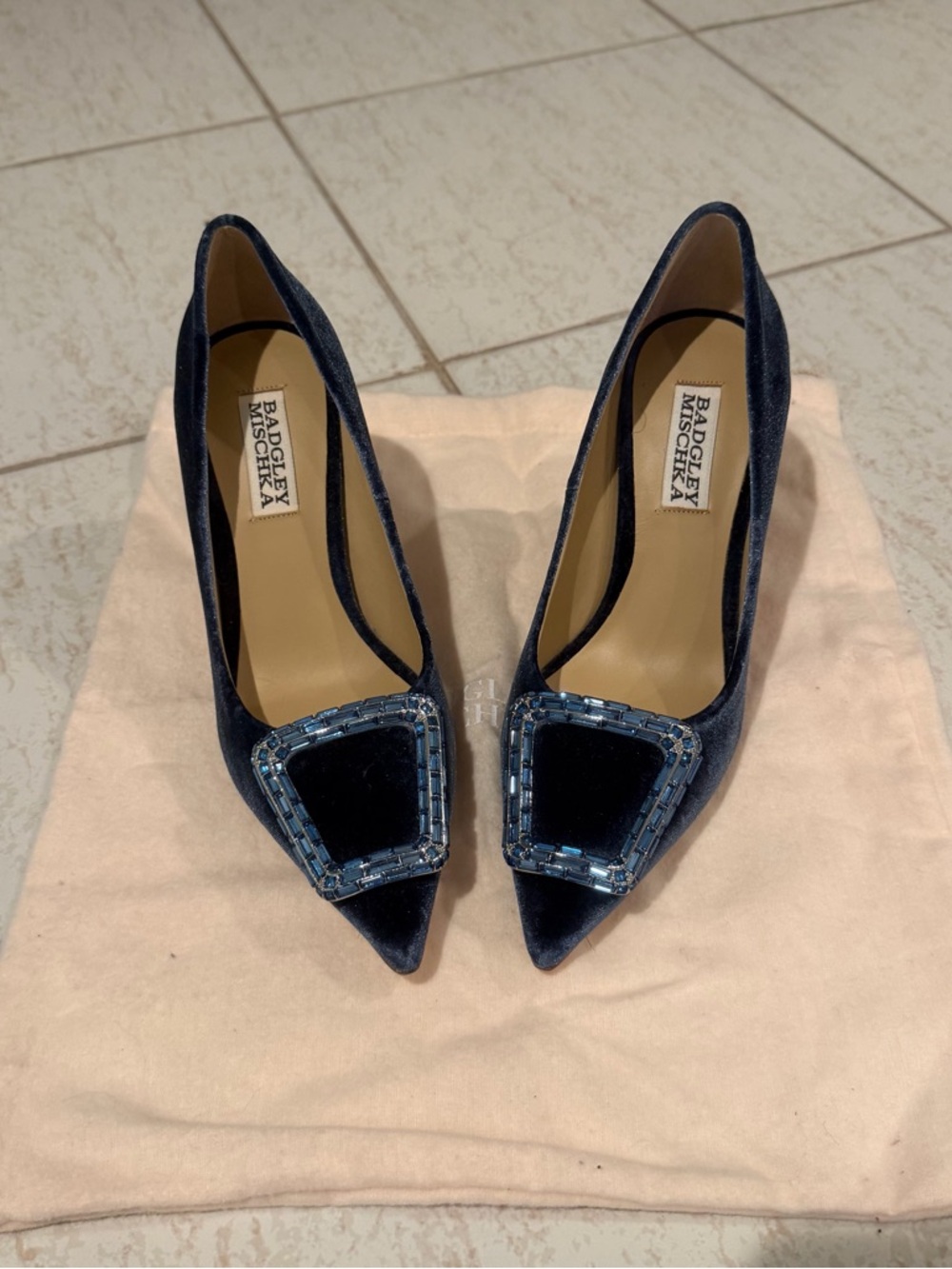 Badgley Mischka Velvet Aubree Pump - Size: 5.5, Color: French Blue (NWOT)